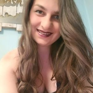 Meet your Posher, Bobbie jeanne